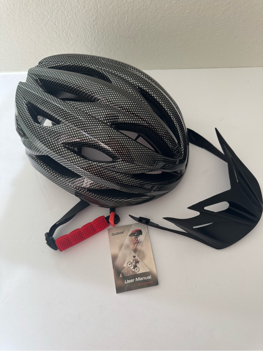 Gudook Adult Lightweight Cycling Helmet with Removable Visor. New